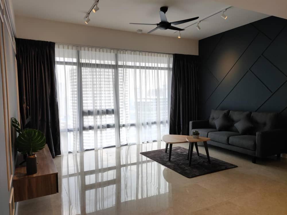 קואלה לומפור Anggun By Kl Suites מראה חיצוני תמונה